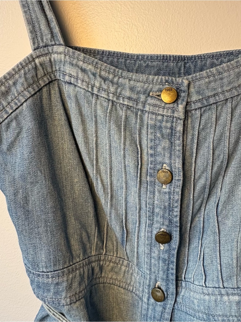 Gap 1969 Denim Pleated Apron Dress size 8 - Picture 3 of 9
